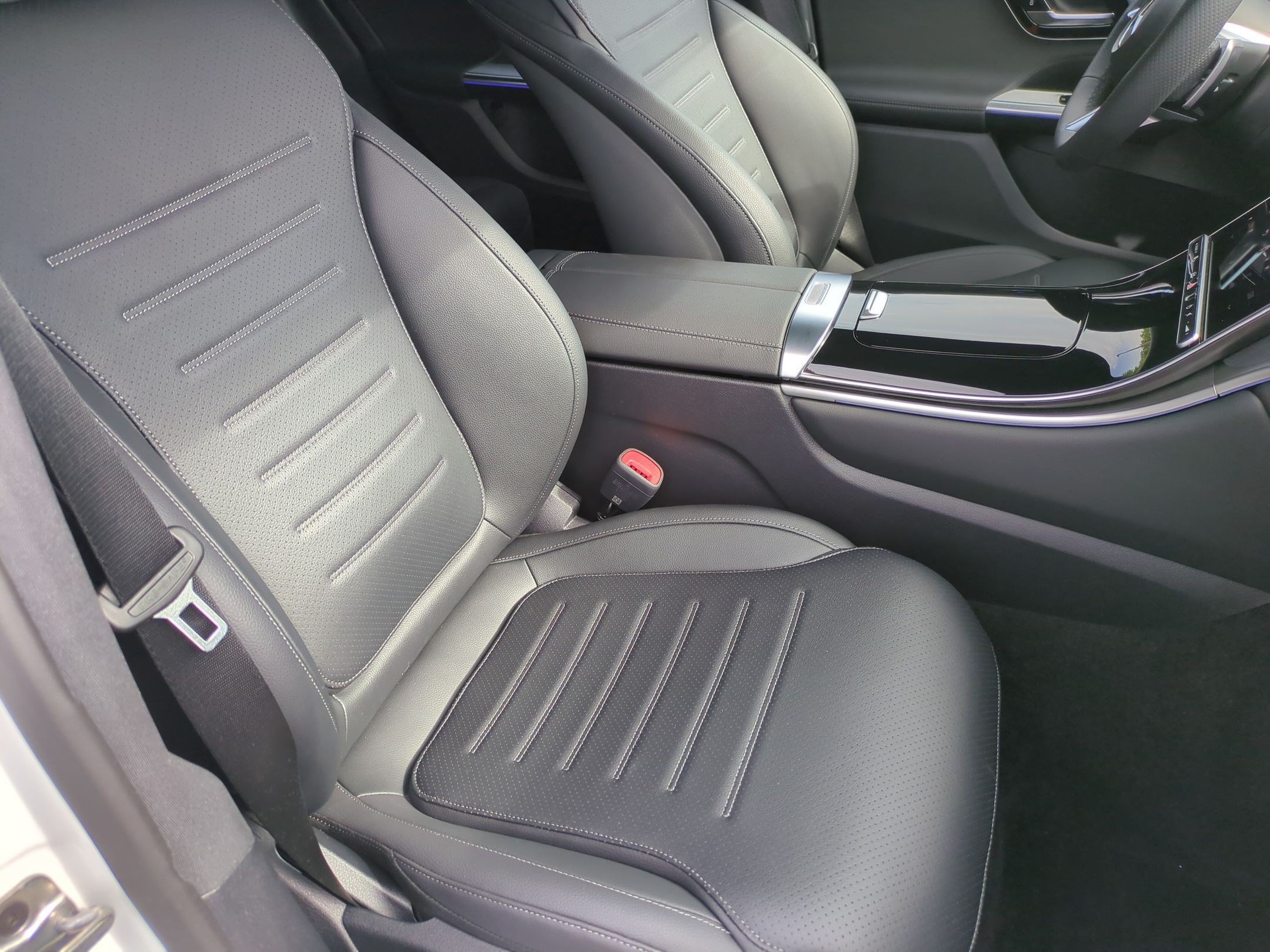 Certified 2026 Mercedes-Benz GLC 300 4MATIC image 35