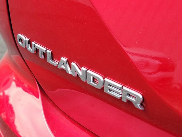 New 2026 Mitsubishi Outlander SE image 10