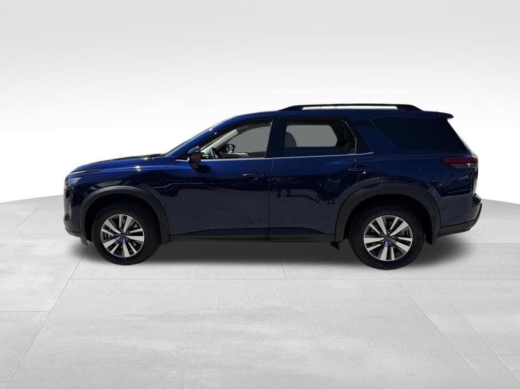 New 2026 Nissan Pathfinder SL image 4