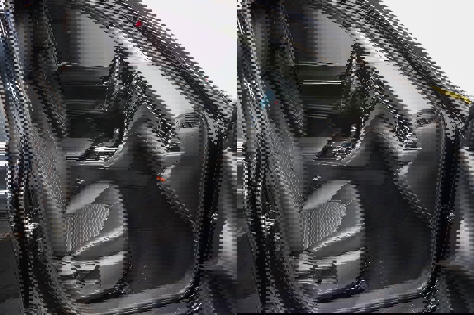 Used 2020 Toyota Camry SE w/ Convenience Package image 16