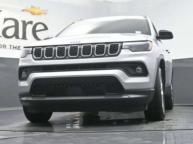 Used 2024 Jeep Compass Latitude AWD/4WD image 60