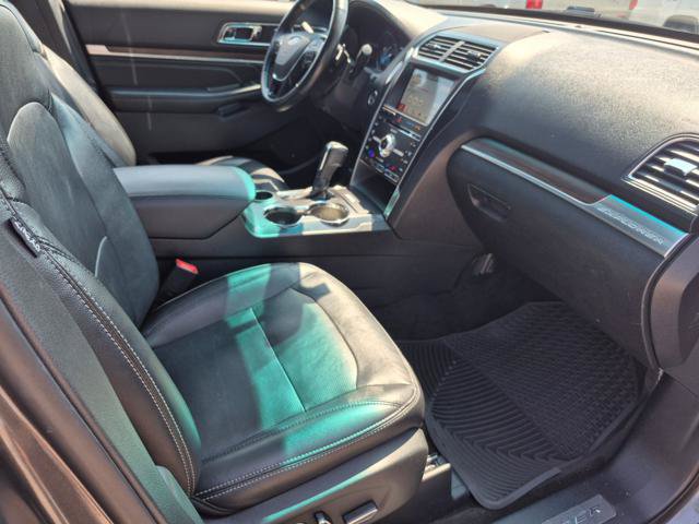 Used 2017 Ford Explorer Limited FWD image 12