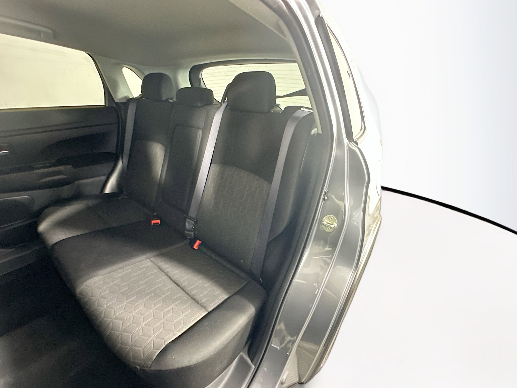 Used 2021 Mitsubishi Outlander Sport ES image 25