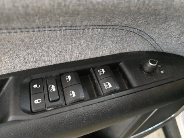 Used 2022 Jeep Compass Latitude image 10