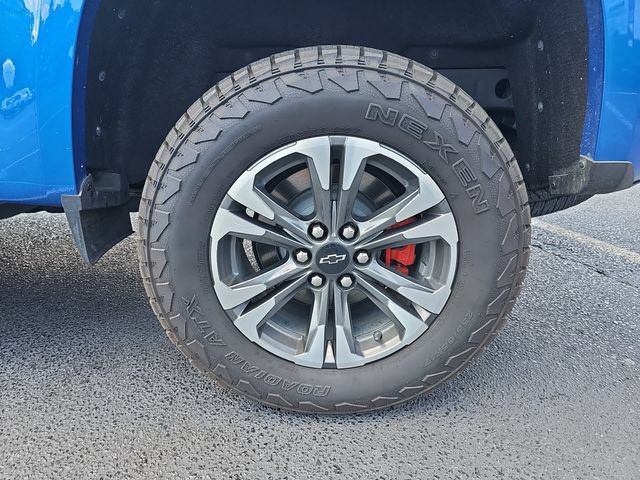 Used 2021 Chevrolet Colorado Z71 w/ Safety Package AWD/4WD image 9