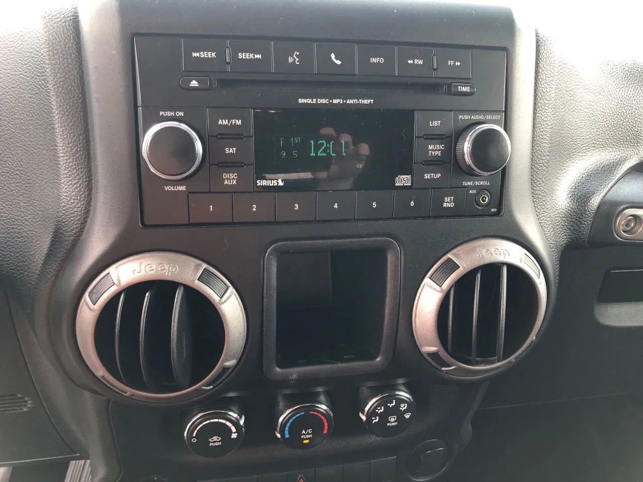 Used 2015 Jeep Wrangler Unlimited Sport w/ Mopar Black Appearance Group image 19