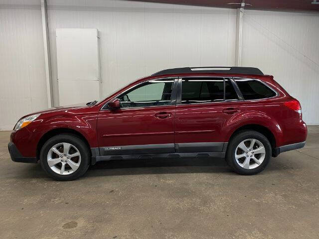 Used 2013 Subaru Outback 2.5i Premium AWD/4WD image 2