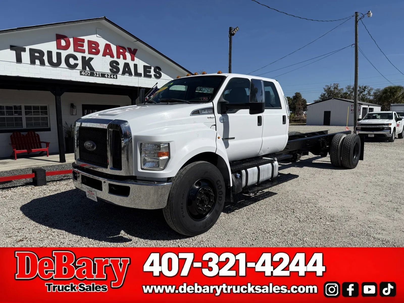 Used 2022 Ford F750 2WD Crew Cab Super Duty image 1