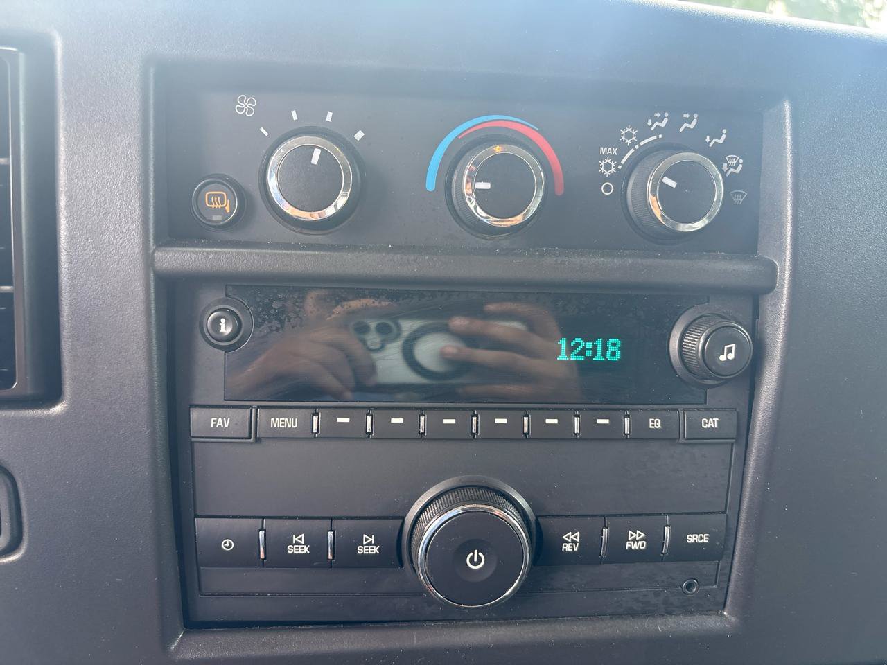 Used 2024 Chevrolet Express 3500 LS RWD image 12