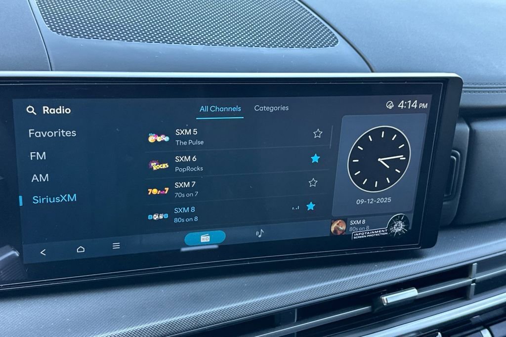 Used 2025 Hyundai Santa Fe SE image 19