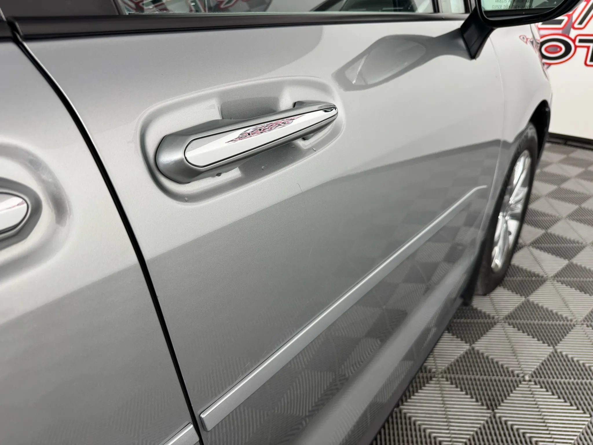 Used 2024 Toyota Sienna Platinum image 33