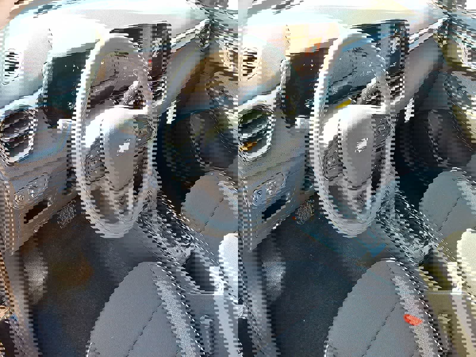 Certified 2026 Chevrolet TrailBlazer LT w/ Driver Confidence Package image 16