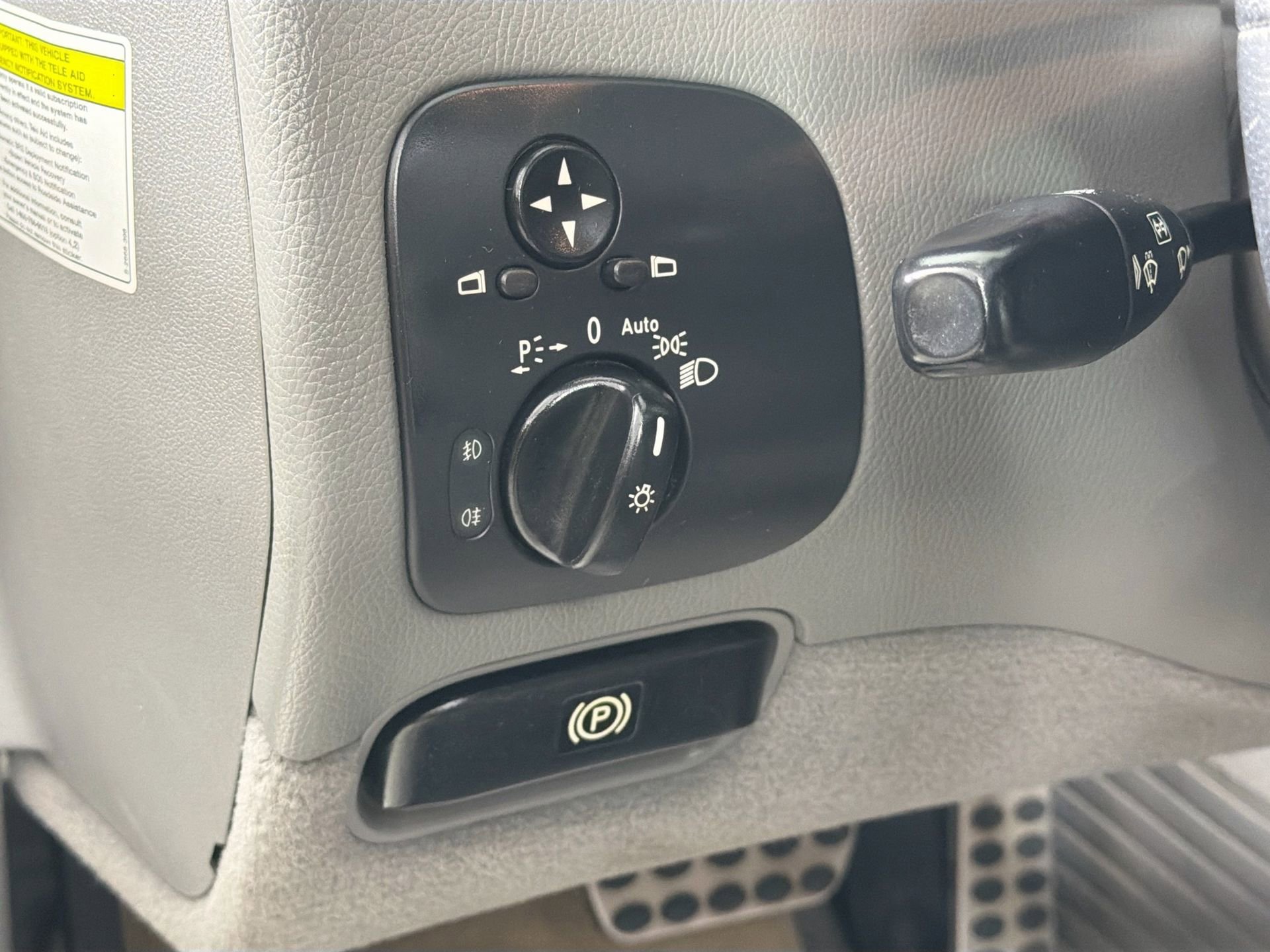 Used 2007 Mercedes-Benz CLK 350 Coupe image 11