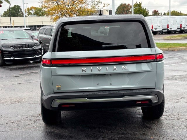 Used 2022 Rivian R1S Launch Edition Quad AWD/4WD image 9