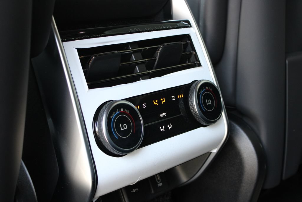 New 2026 Land Rover Range Rover SE AWD/4WD image 15