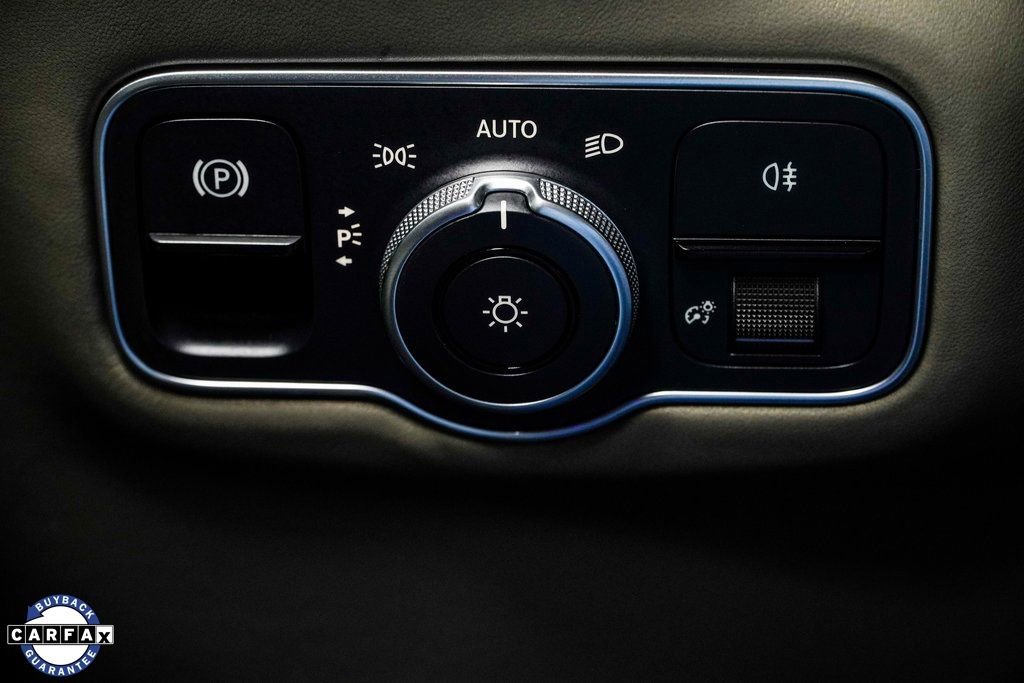 Used 2023 Aston Martin DBX 707 image 33