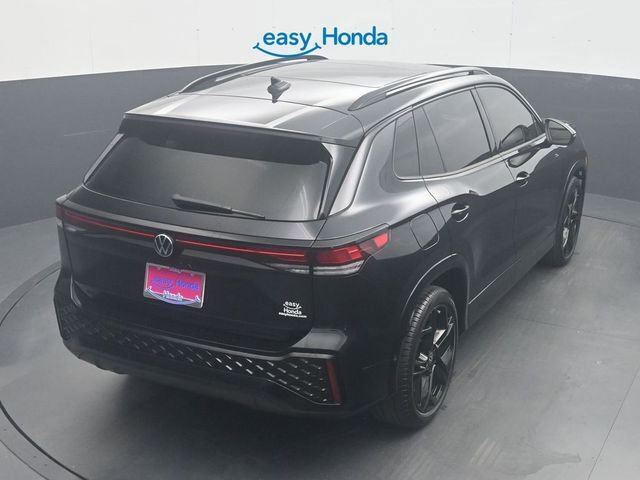 Used 2026 Volkswagen Tiguan SE R-Line image 25