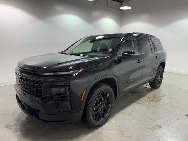 New 2026 Chevrolet Traverse LT w/ Midnight/Sport Edition FWD image 3
