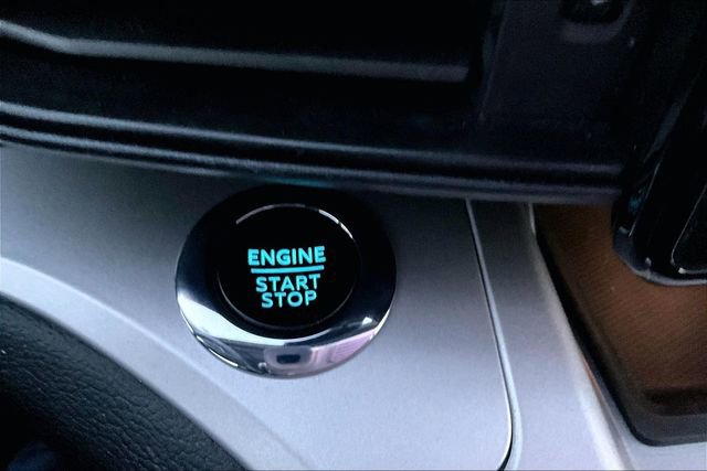 Used 2022 Ford Explorer XLT image 26