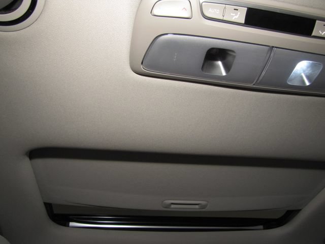 Used 2022 Kia Telluride S AWD/4WD image 17