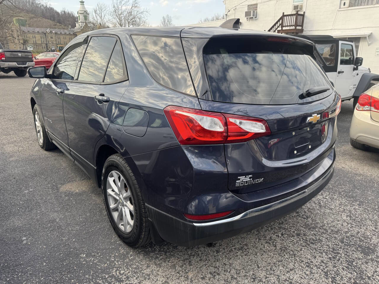 Used 2018 Chevrolet Equinox LS image 8