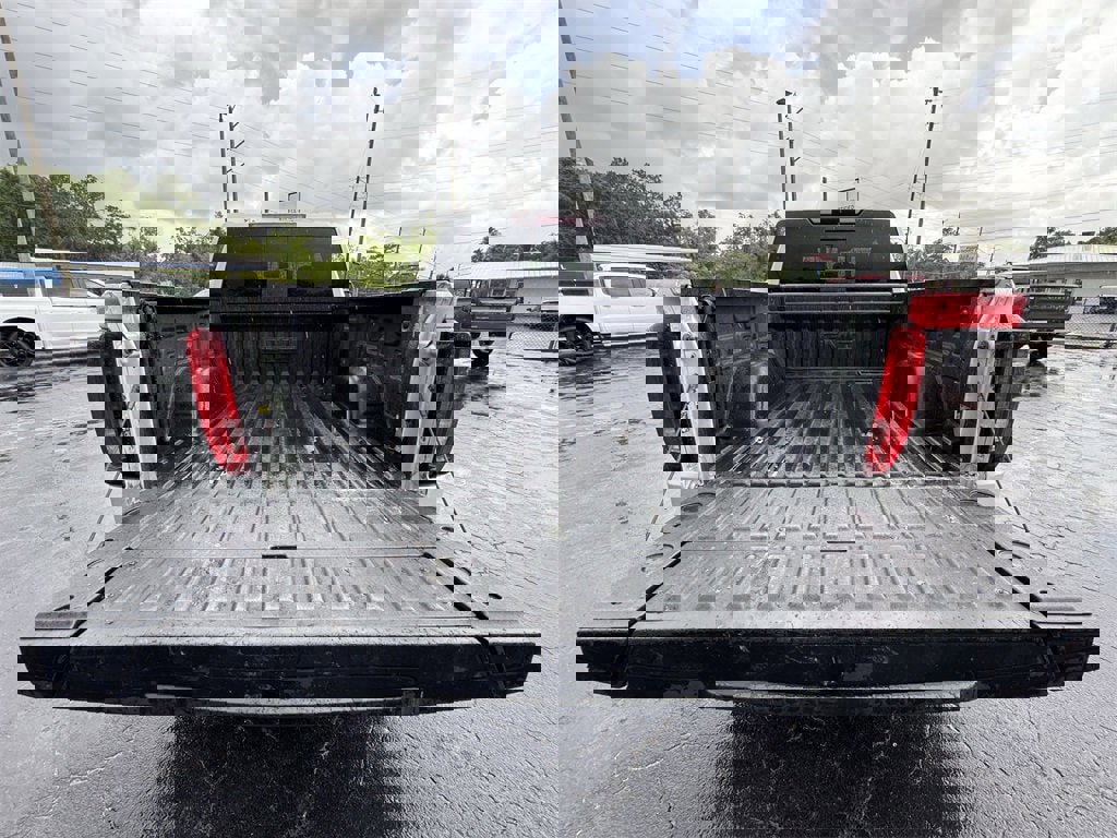 Used 2021 GMC Sierra 1500 SLT w/ SLT Premium Package image 14