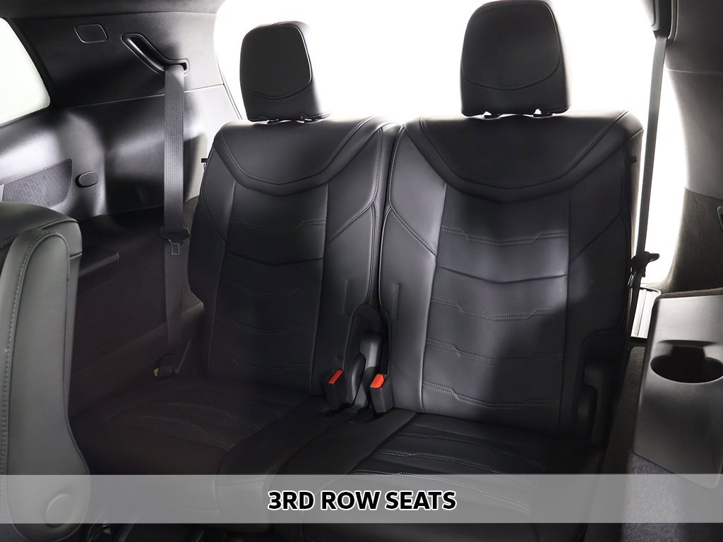 Used 2024 Cadillac XT6 Premium Luxury w/ Platinum Package image 13