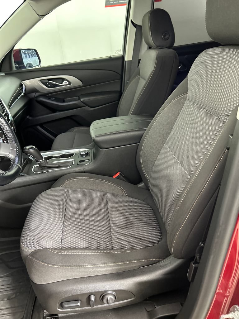 Used 2019 Chevrolet Traverse LT AWD/4WD image 12