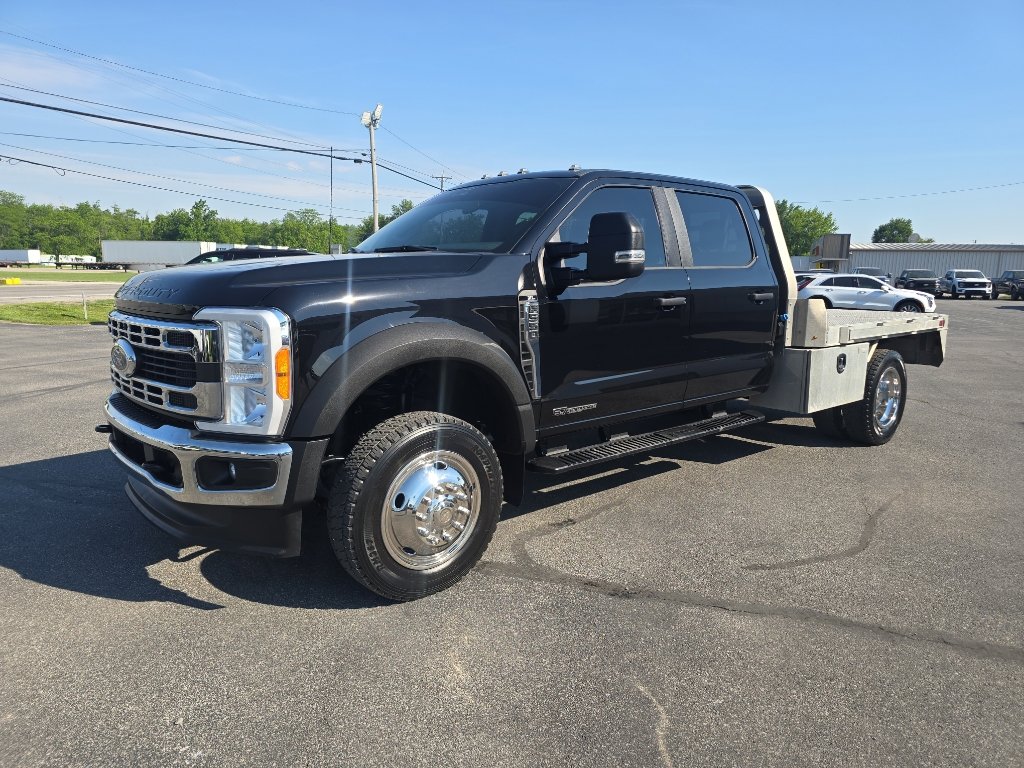 Used 2023 Ford F550 4x4 Crew Cab Super Duty image 3