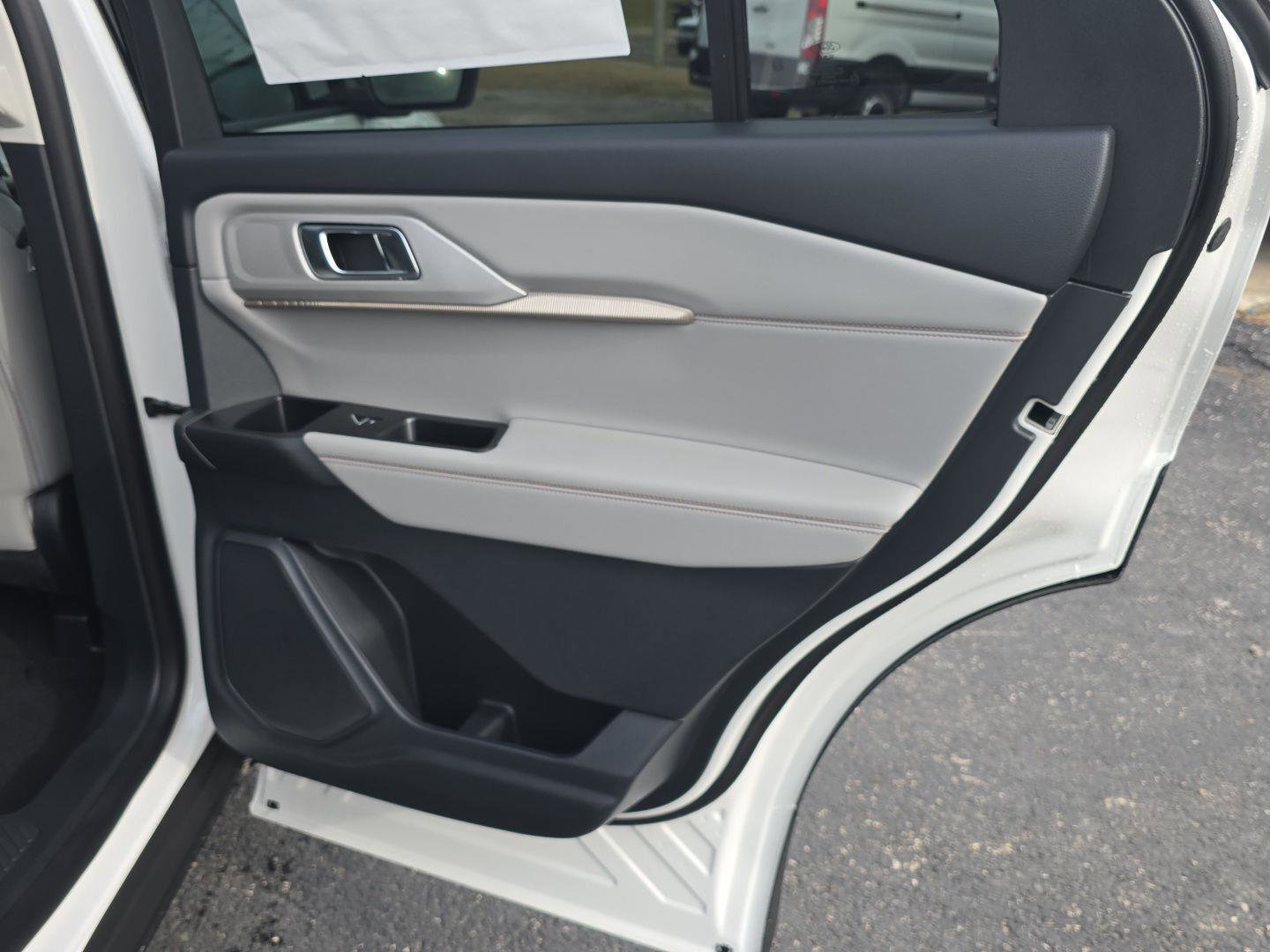 New 2026 Ford Explorer Active w/ Active Comfort Package image 36