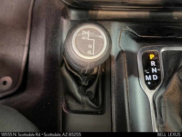Used 2019 Jeep Wrangler Sport AWD/4WD image 31