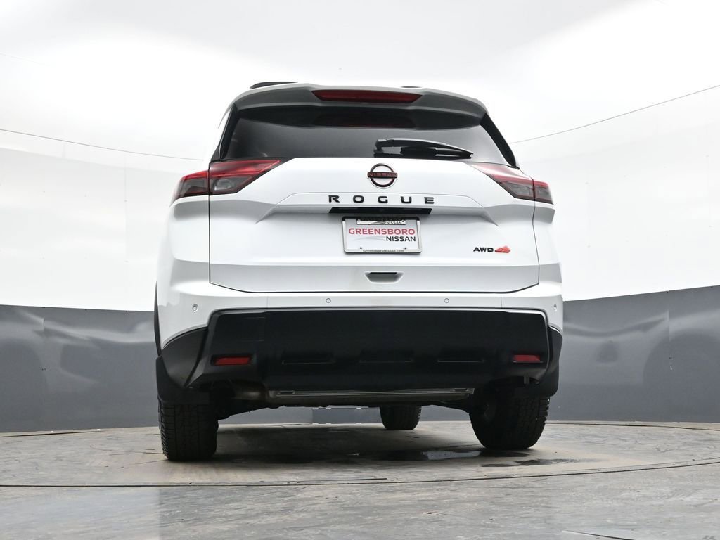 Used 2025 Nissan Rogue SV w/ Rock Creek Premium Package image 27
