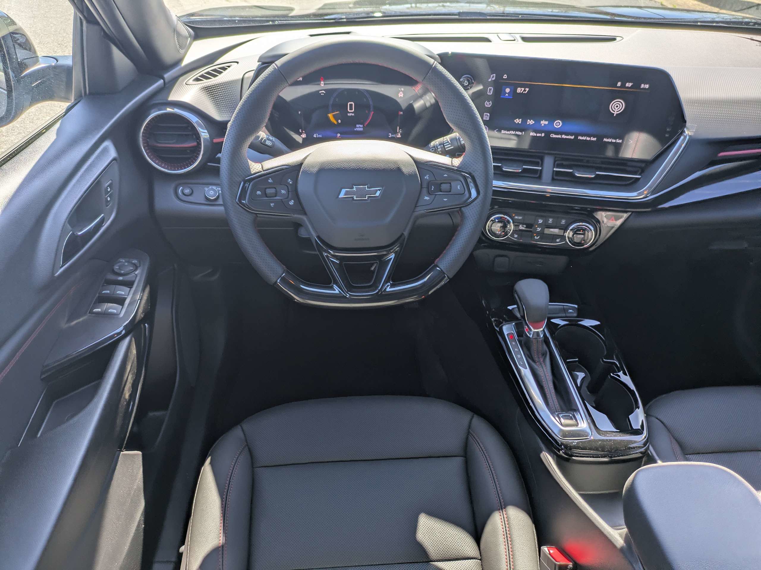New 2026 Chevrolet Trax RS w/ Sunroof Package image 16