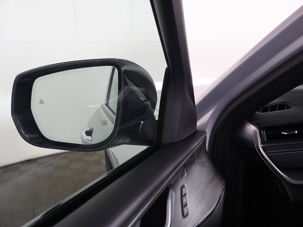 Used 2021 Jeep Grand Cherokee L Overland w/ Luxury Tech Group IV image 43