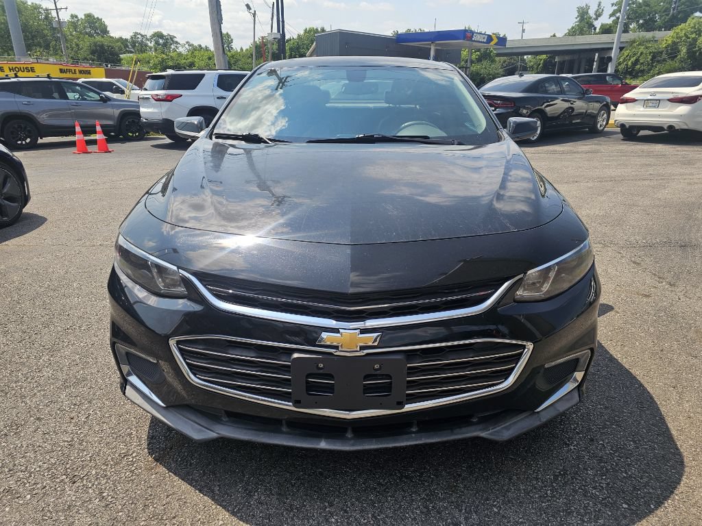 Used 2016 Chevrolet Malibu LT w/ Leather Package FWD image 2