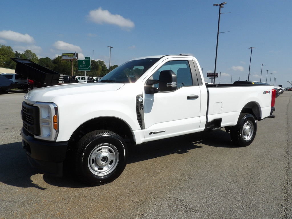 Used 2025 Ford F250 XL w/ XL Driver Assist Package image 3
