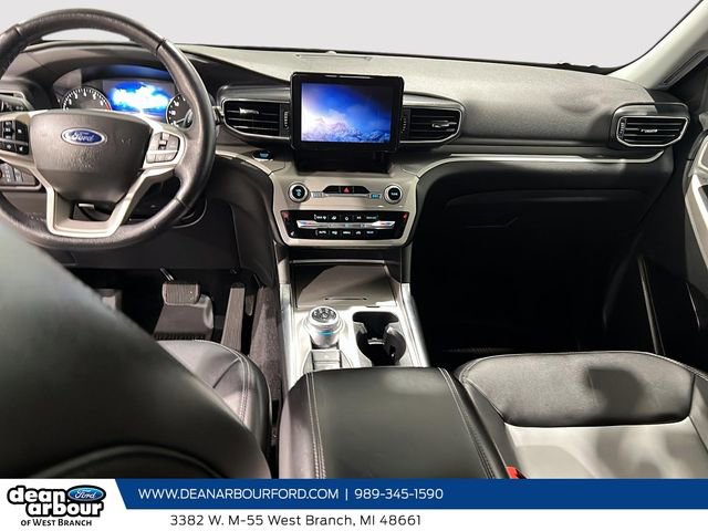 Used 2022 Ford Explorer XLT w/ Equipment Group 202A image 10