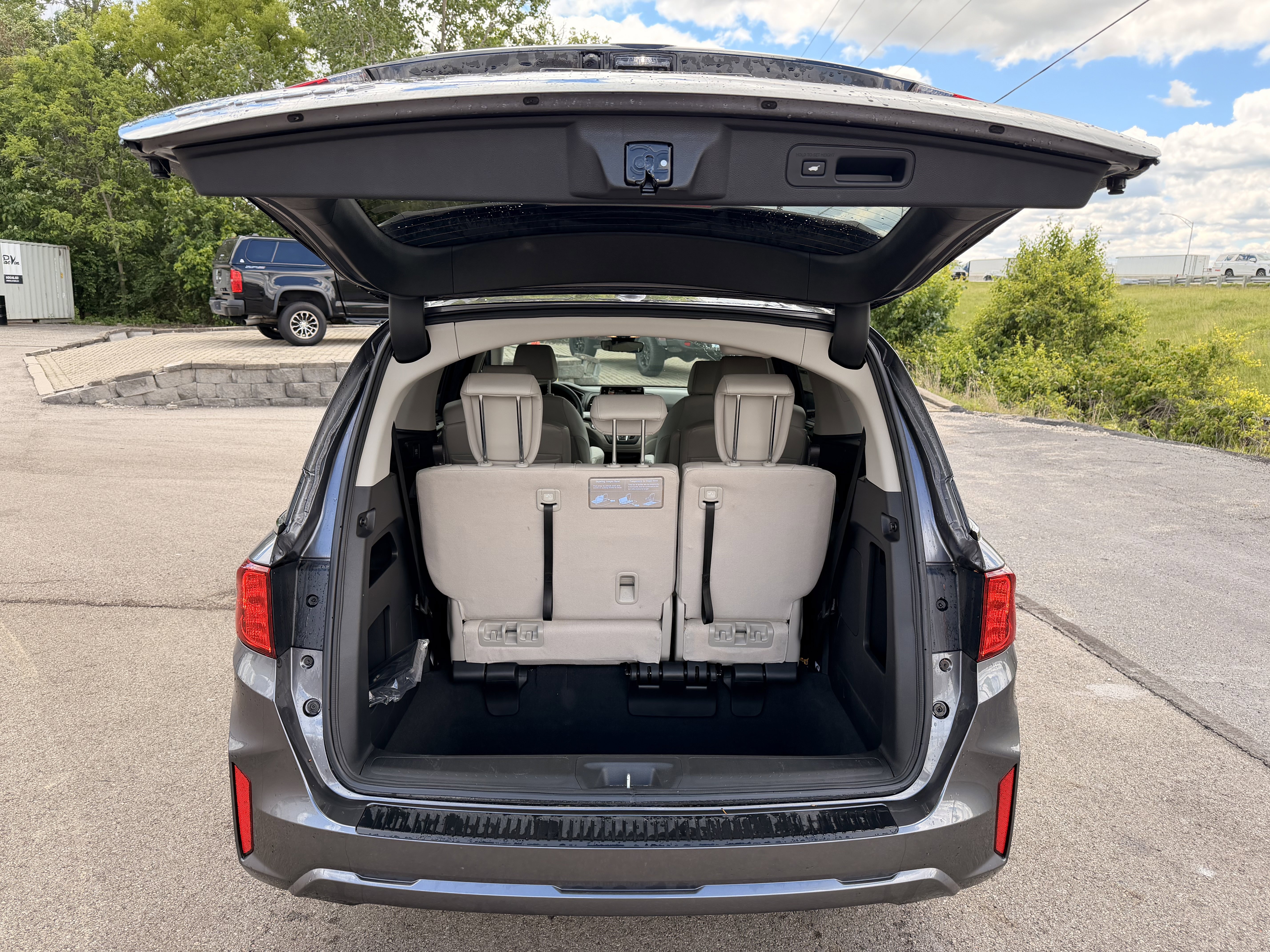 Used 2026 Honda Odyssey EX-L image 13