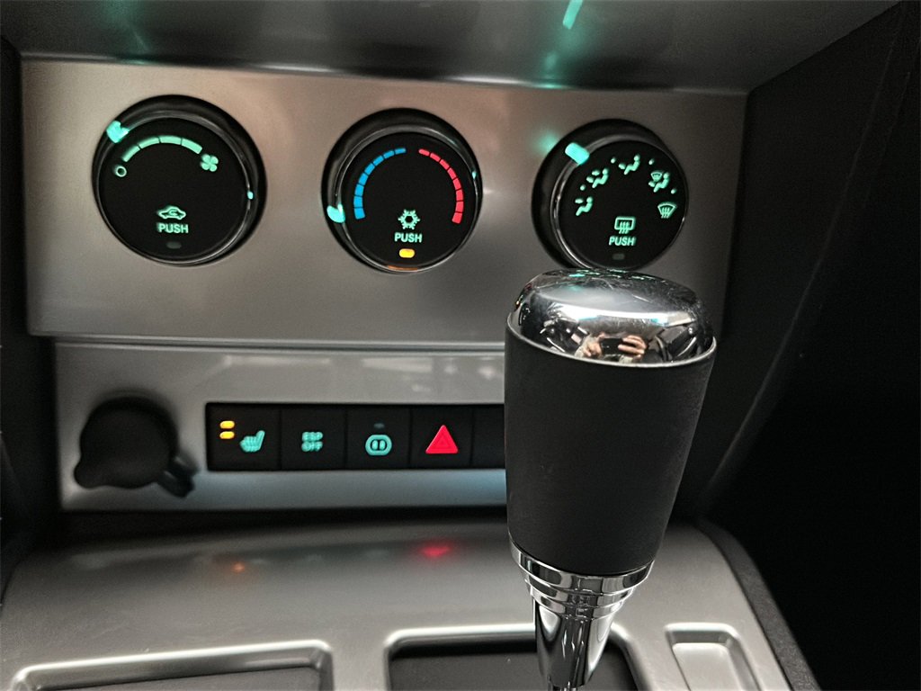 Used 2008 Dodge Nitro R/T image 19