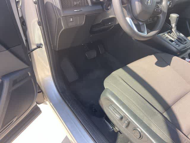 Used 2025 Honda CR-V EX image 3
