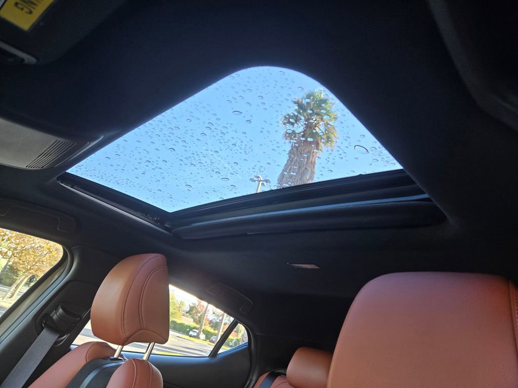 Certified 2025 MAZDA MAZDA3 Carbon w/ Appearance Package image 17