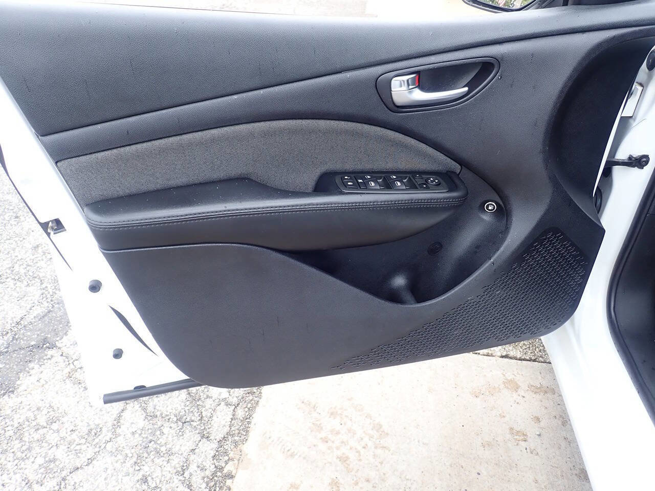 Used 2013 Dodge Dart SXT image 10