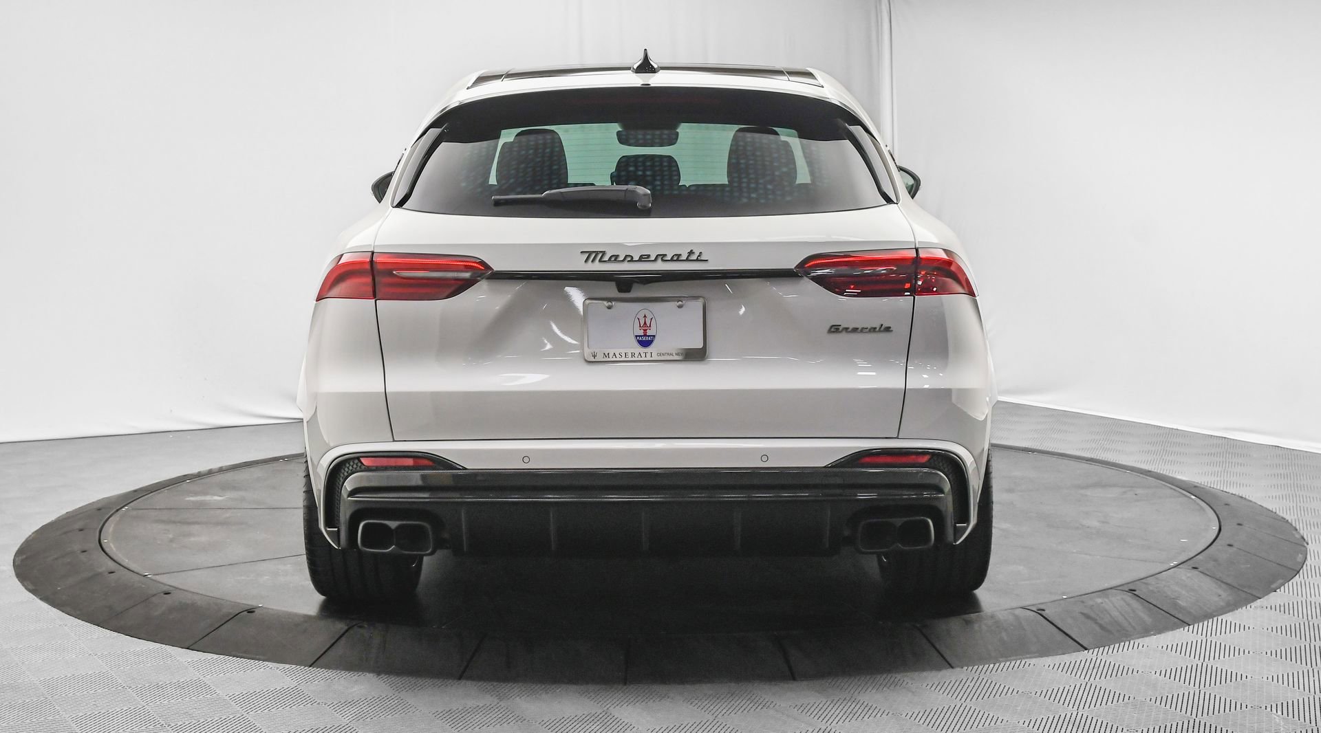 New 2025 Maserati Grecale Trofeo image 6