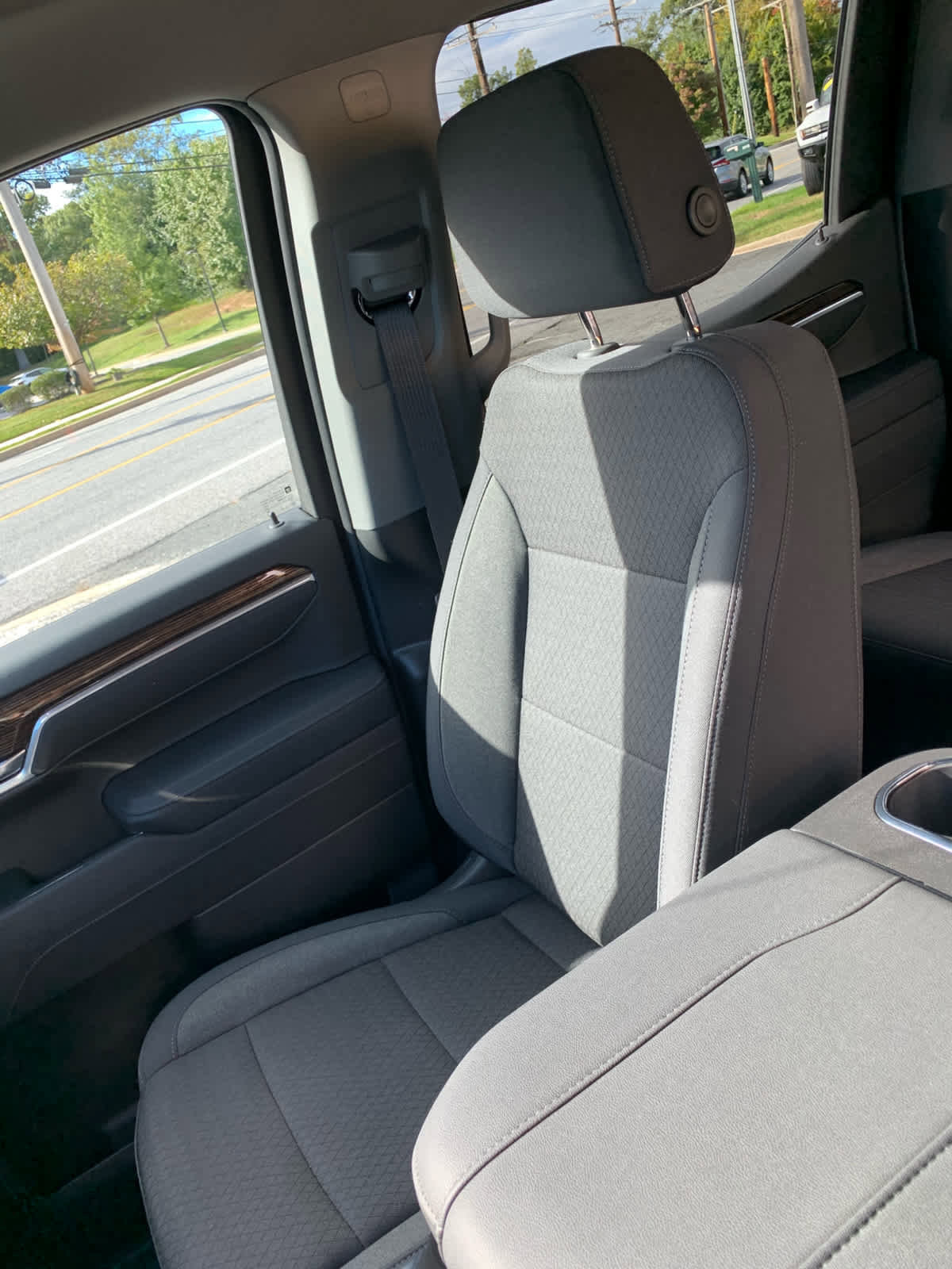 Used 2025 GMC Sierra 1500 Elevation w/ Preferred Package image 21