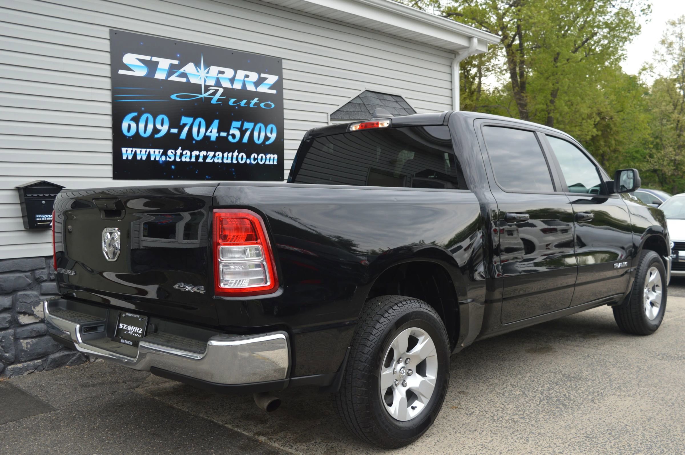 Used 2022 RAM 1500 Big Horn AWD/4WD image 5