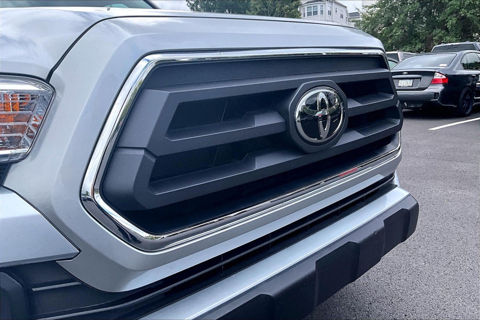 Used 2022 Toyota Tacoma SR5 AWD/4WD image 28