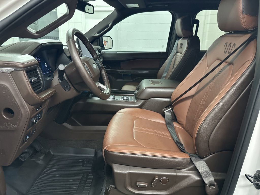 Used 2024 Ford Expedition Max King Ranch image 18