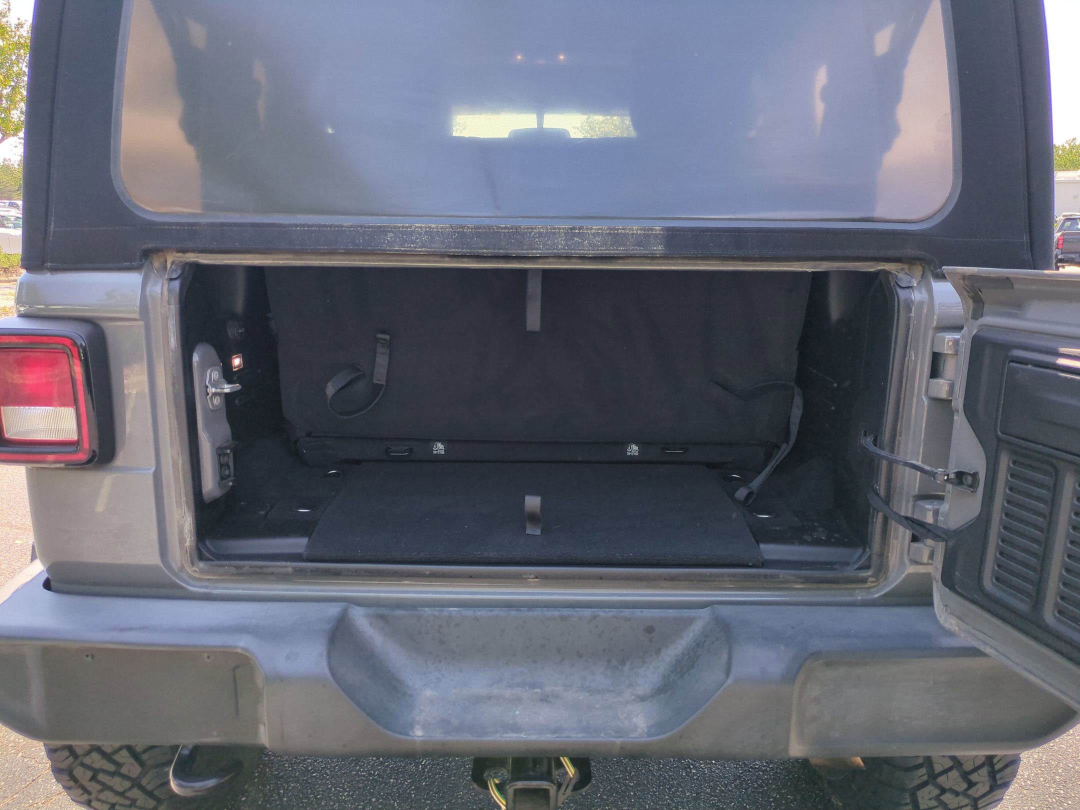 Used 2021 Jeep Wrangler Sport AWD/4WD image 30