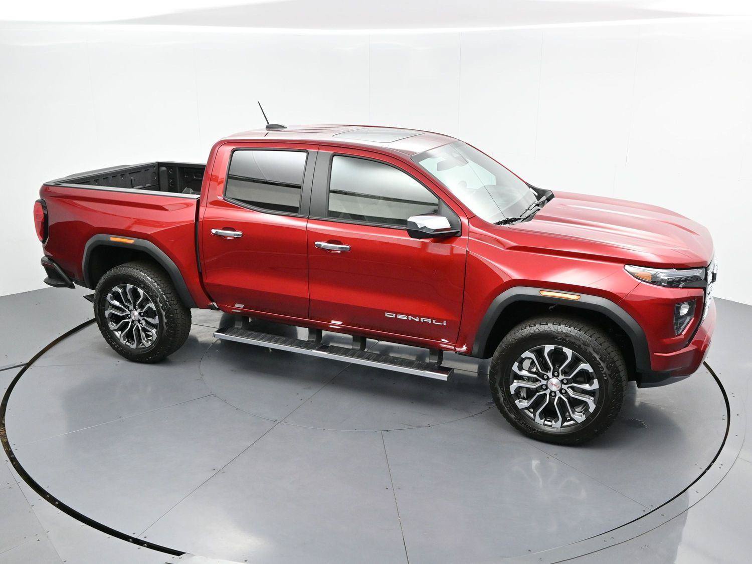 Used 2026 GMC Canyon Denali AWD/4WD image 40