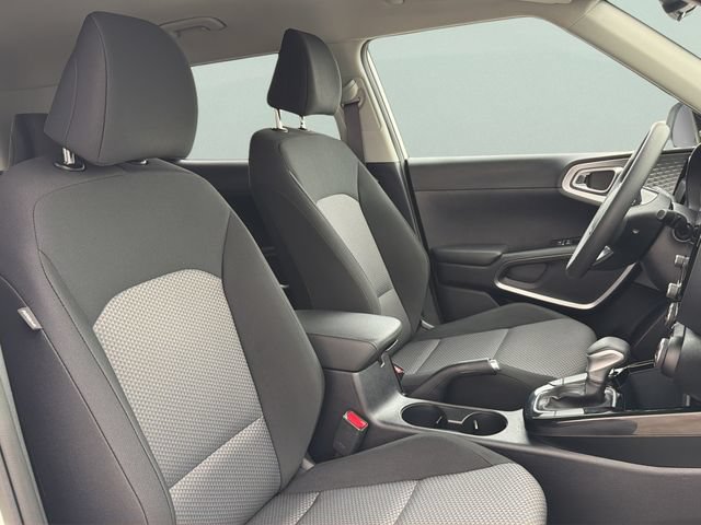 Used 2025 Kia Soul S FWD image 20